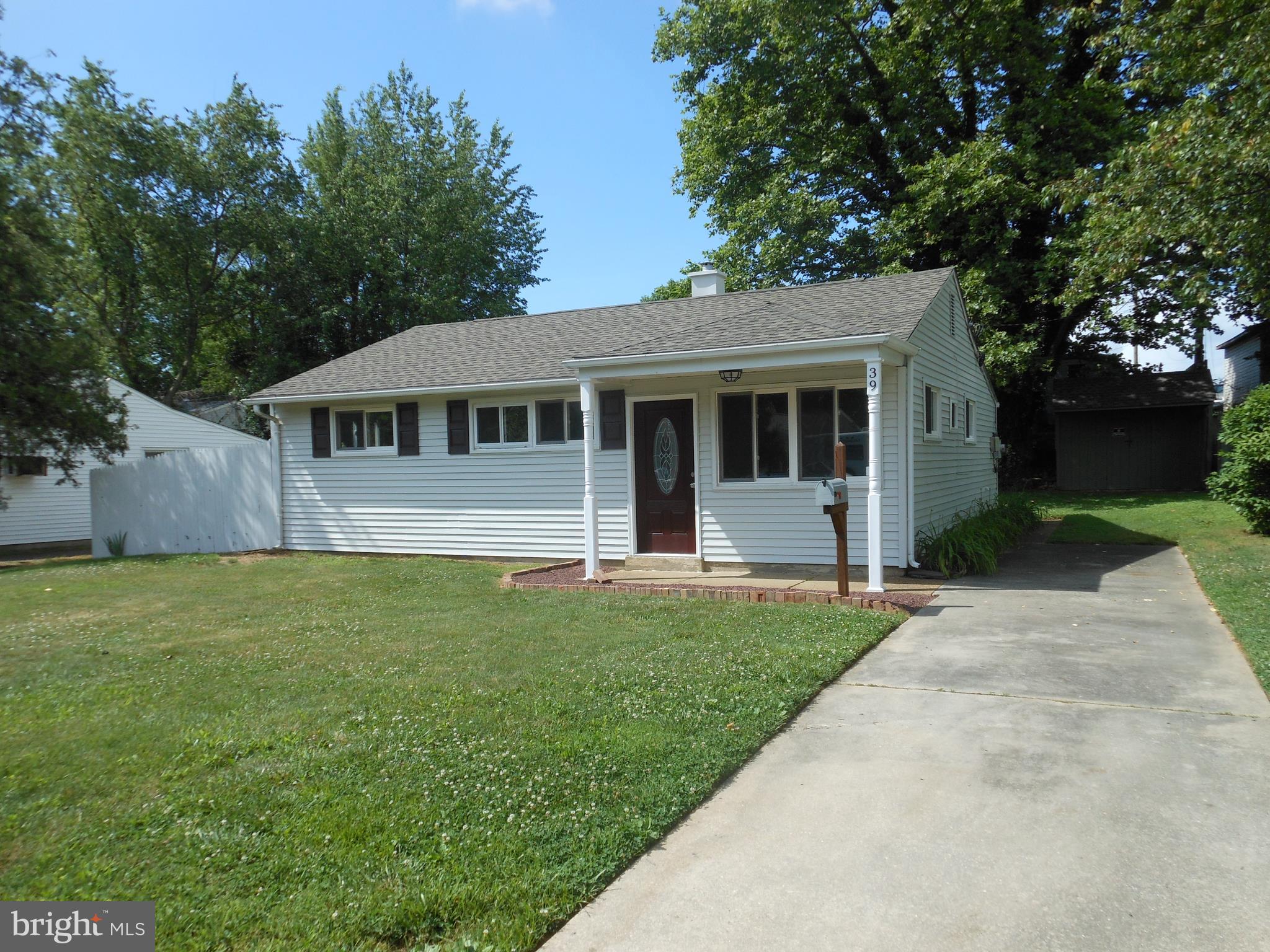 39 Chelwynne Road New Castle, DE 19720 - Photo 2 of 17 Gallery Image 2