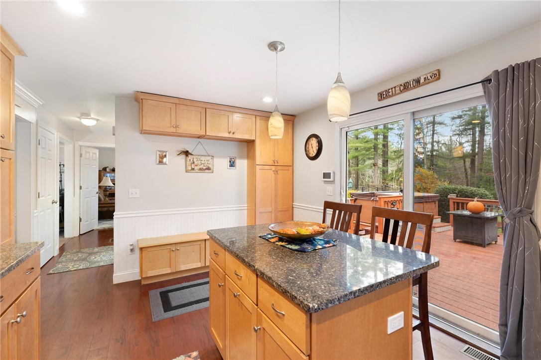 247 Whitehead Road Coventry, RI 02816 - Photo 8 of 48