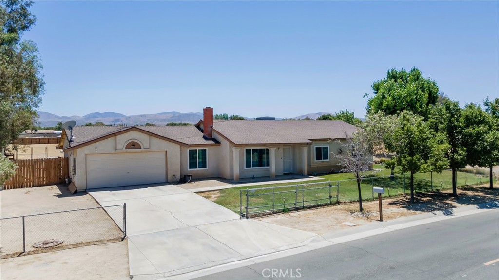 9742 East Ave R 8 Littlerock, CA 93543 - Photo 2 of 41