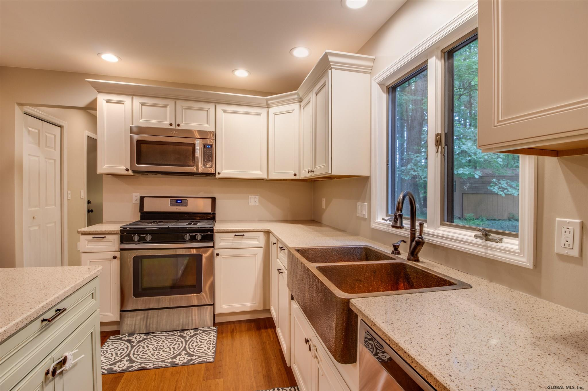 19 Stonegate Road Ballston Lake, NY 12019 - Photo 5 of 33 Photo 5