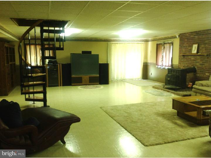 626 Smick Road Salem, NJ 08079 - Photo 16 of 21 Great Room