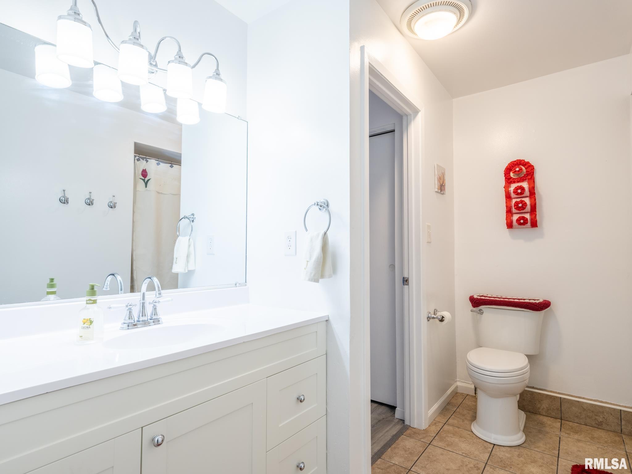 6300 North Allen Road, Unit 13 Peoria, IL 61614 - Photo 34 of 53 Gallery Image 34