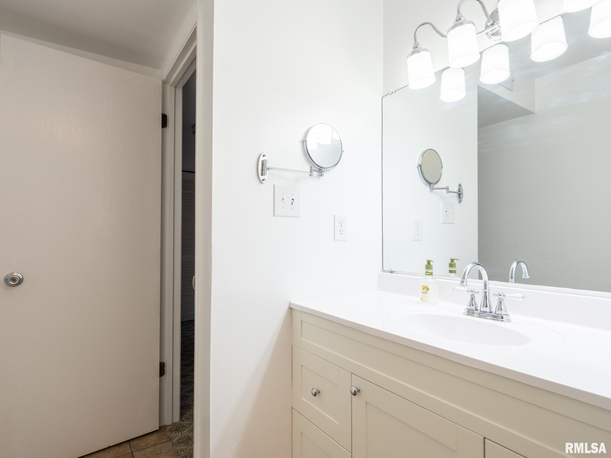 6300 North Allen Road, Unit 13 Peoria, IL 61614 - Photo 36 of 53 Gallery Image 36