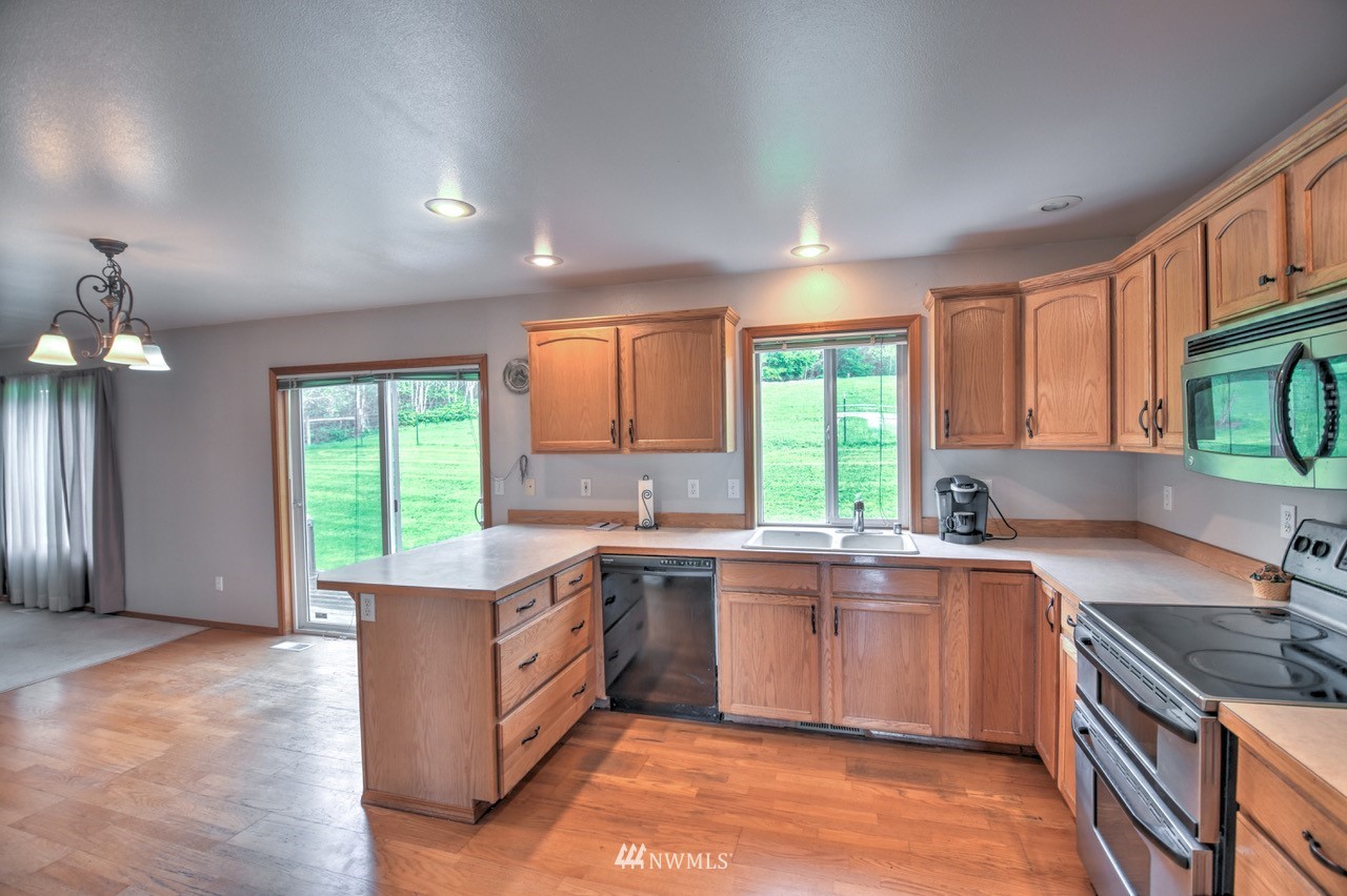20720 Hobson Road Southwest Centralia, WA 98531 - Photo 11 of 31 Gallery Image 11
