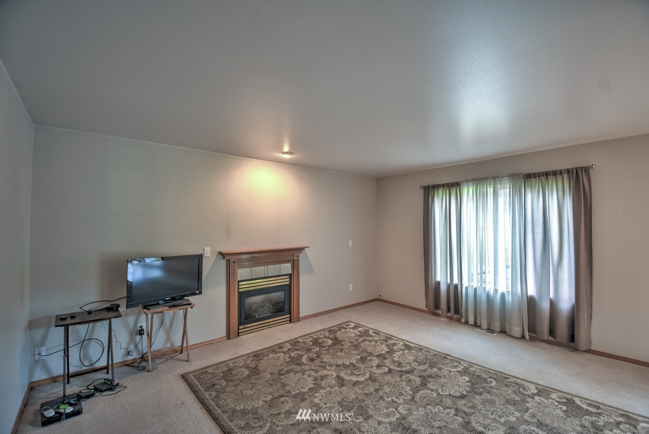 20720 Hobson Road Southwest Centralia, WA 98531 - Photo 8 of 31 Gallery Image 8