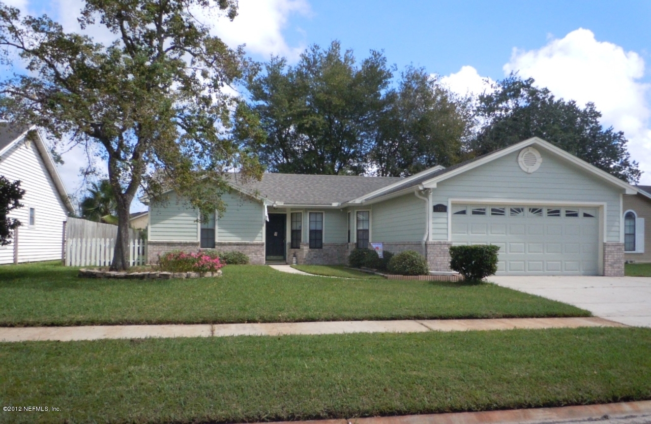 931 Aries Road West Jacksonville, FL 32216 - Photo 1 of 18 Front