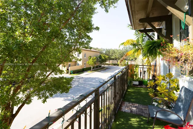 $450,000 | 14749 Southwest 9th Street, Unit 3110, Pembroke Pines, FL 33027