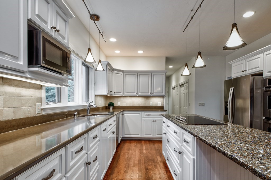 6 Kimball Road Hopkinton, MA 01748 - Photo 12 of 36 Gallery Image 12
