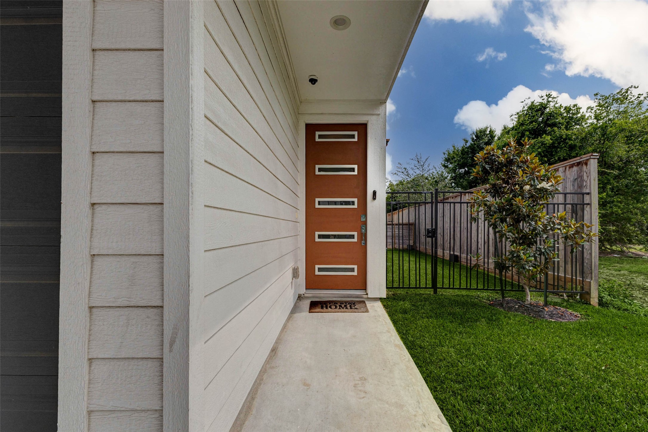 4502 Buck Street Houston, TX 77020 - Photo 8 of 27 You'll love calling this place home!