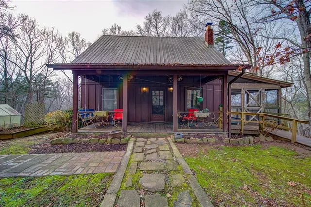 $284,990 | 230 Skyview Drive, Clarkesville, GA 30523