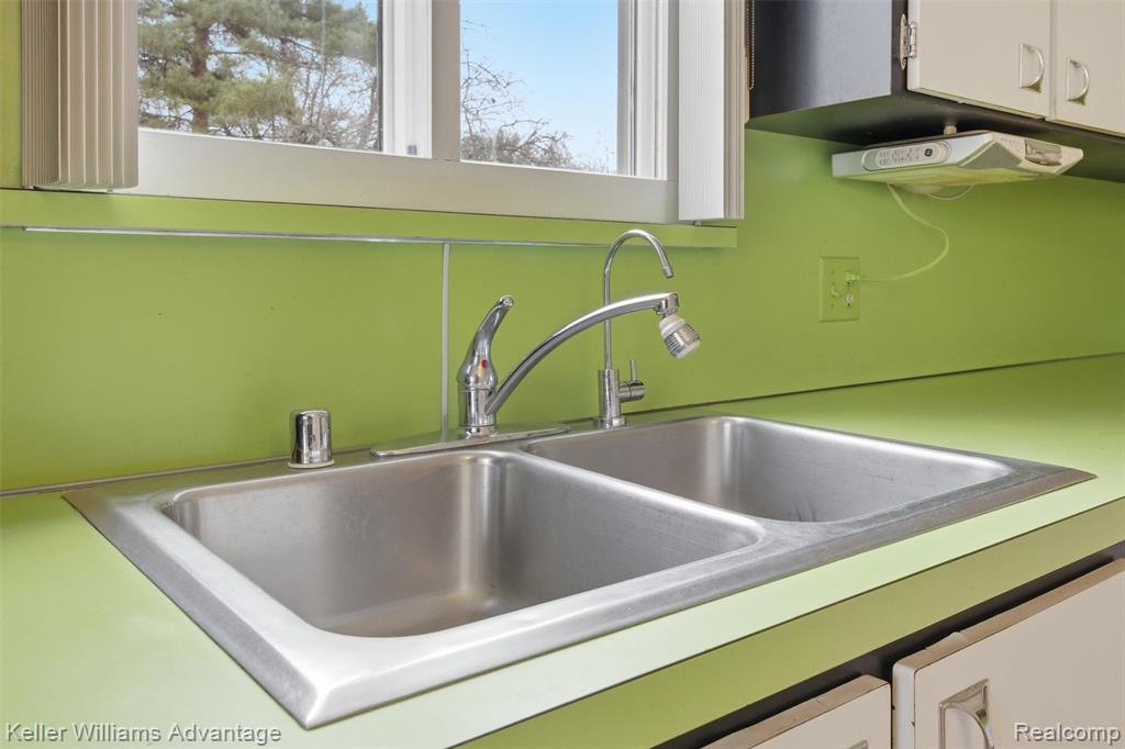 7670 7 Mile Road Northville, MI 48167 - Photo 16 of 83 Gallery Image 16