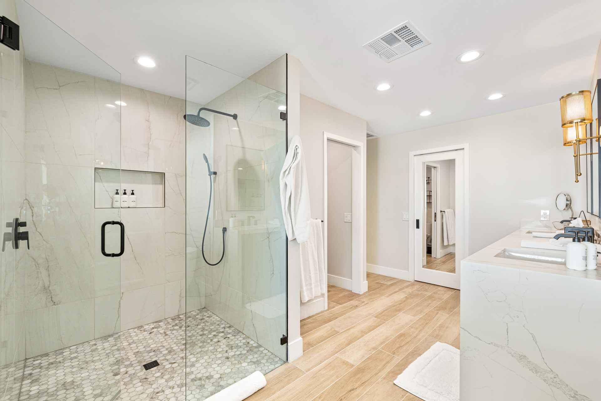 45655 Apache Road, Unit SHARE D Indian Wells, CA 92210 - Photo 14 of 31 a bathroom with a shower sink and mirror