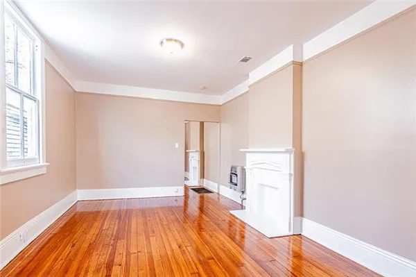 $1,400 | 3029 Banks Street, New Orleans, LA 70119