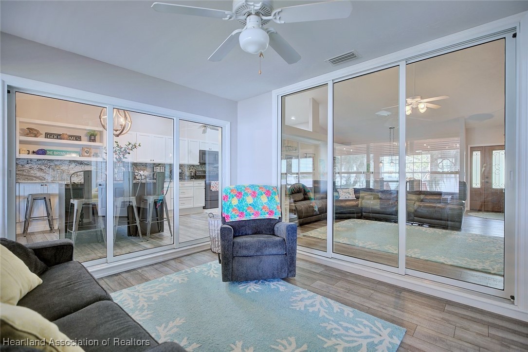 364 Lake June Road Lake Placid, FL 33852 - Photo 7 of 50