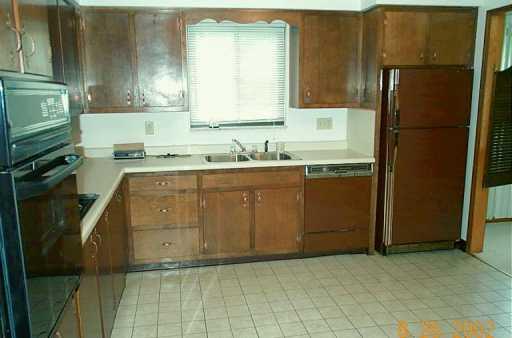 1437 Beulah Road Churchill, PA 15235 - Photo 3 of 8 Gallery Image 3