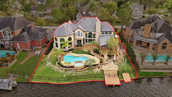 $2,990,000 | 27 Pleasure Cove Drive, The Woodlands, TX 77381