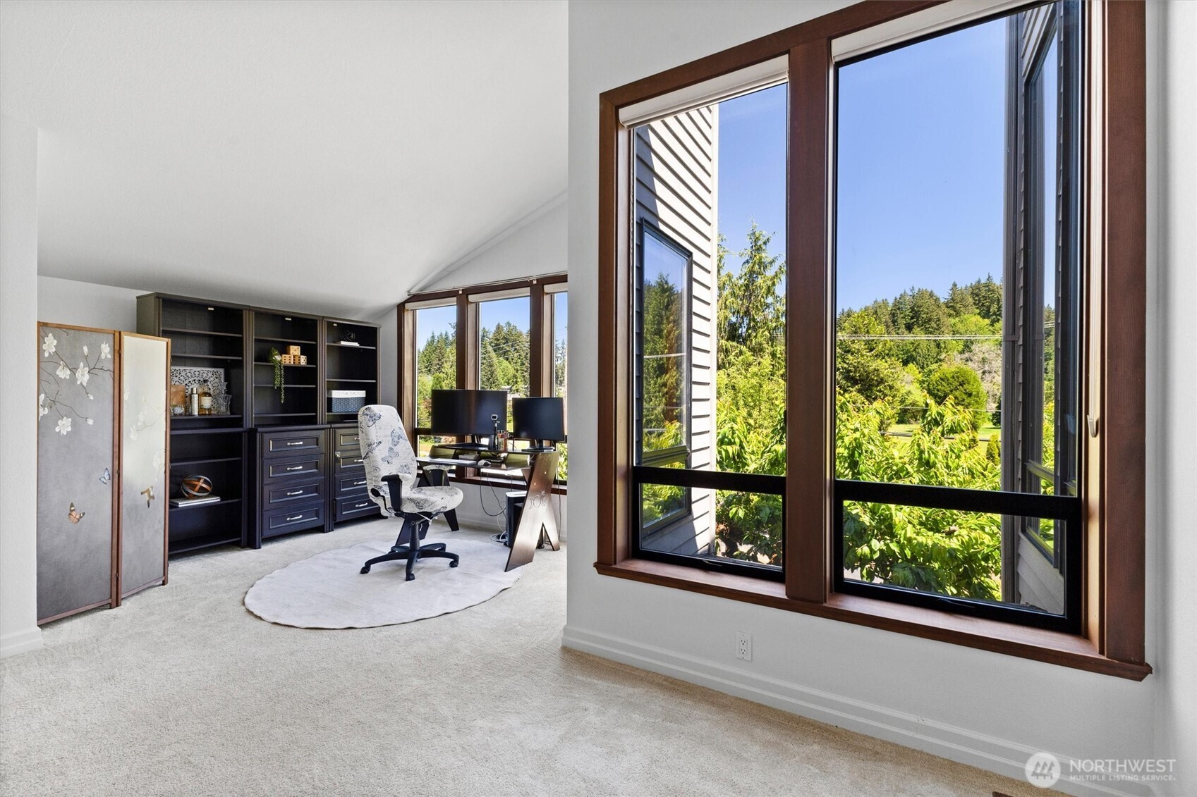 16306 Valhalla Drive Bothell, WA 98011 - Photo 5 of 27