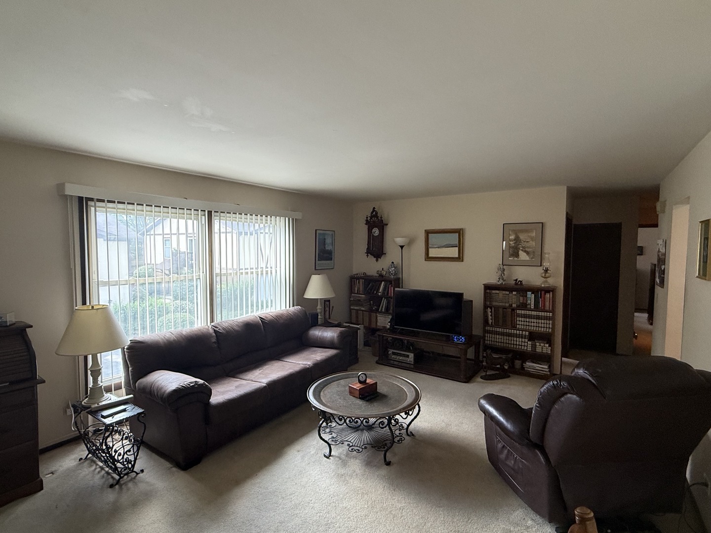412 St Johns Road, Unit A Woodstock, IL 60098 - Photo 3 of 22 Gallery Image 3
