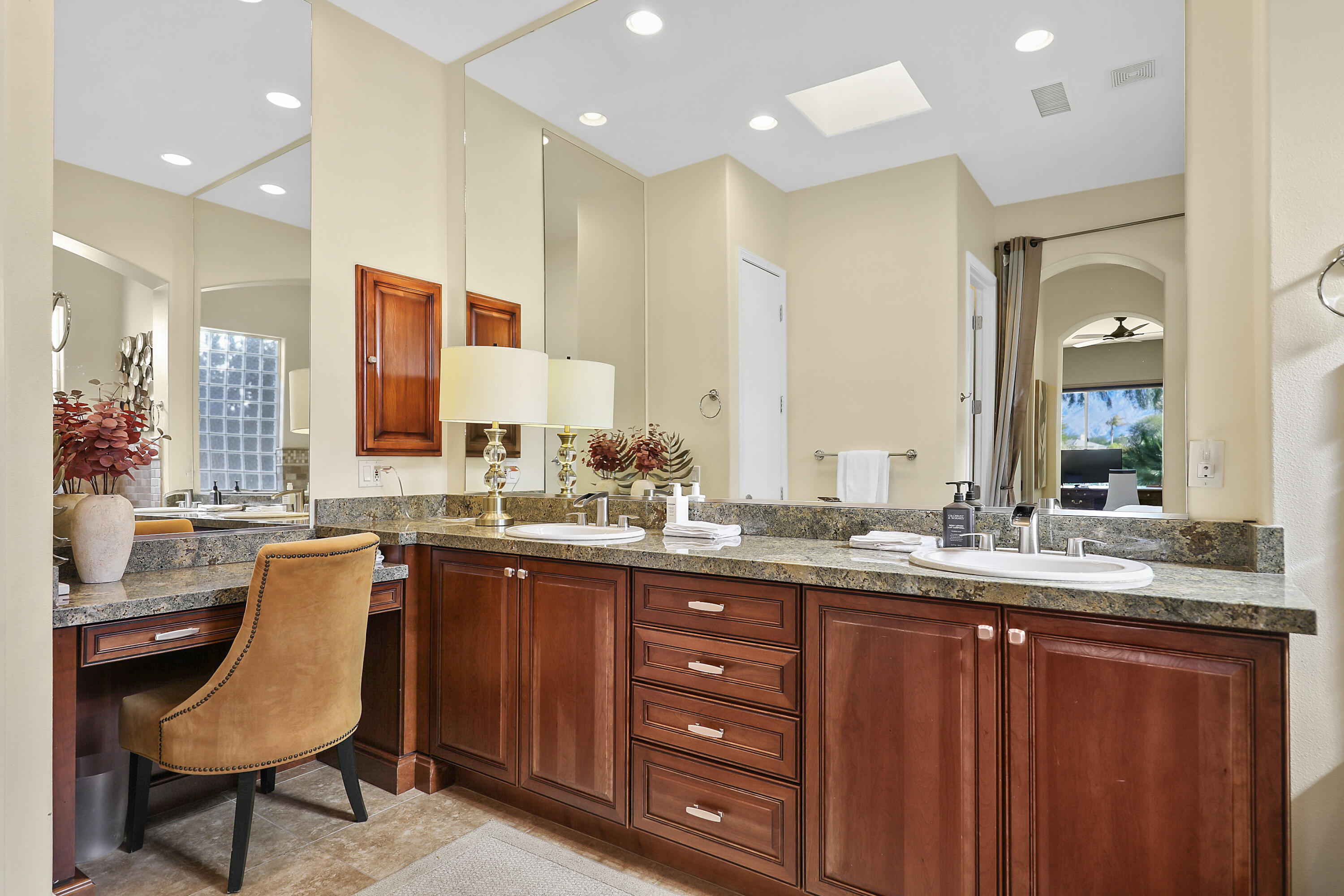 21 Vía Bella Rancho Mirage, CA 92270 - Photo 15 of 34 ViaBella21#16