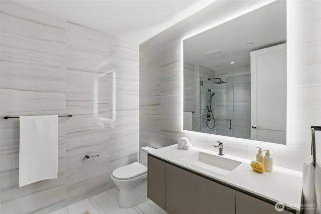 $3,250,000 | 838 Avenue Square Northeast, Unit 1403, Bellevue, WA 98004