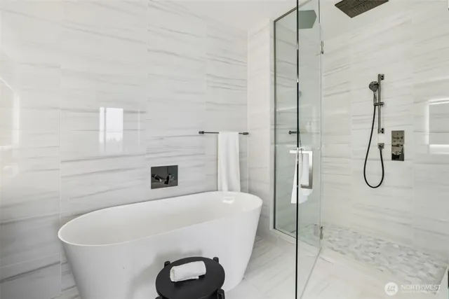 $3,250,000 | 838 Avenue Square Northeast, Unit 1403, Bellevue, WA 98004