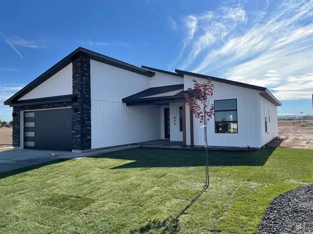 $392,900 | 504 Carson Drive, Twin Falls, ID 83301