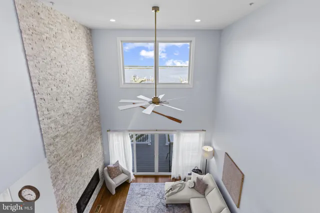 $2,190,000 | 3675 1st Avenue, Edgewater, MD 21037