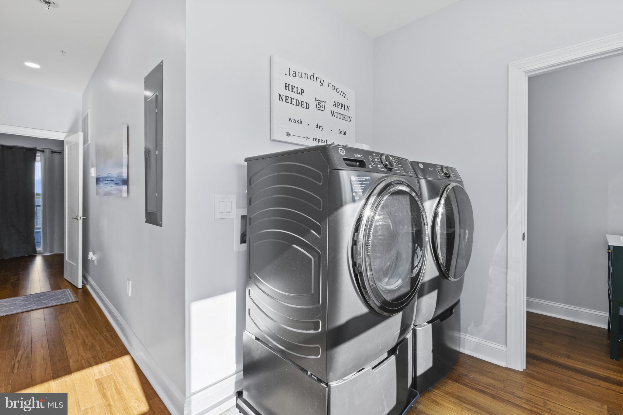 3675 1st Avenue Edgewater, MD 21037 - Photo 19 of 57 Laundry