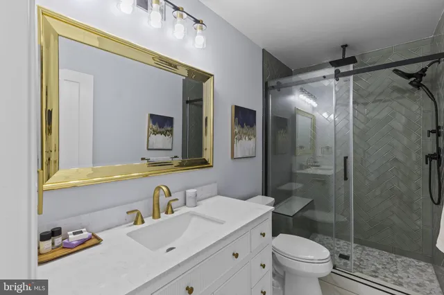 $2,190,000 | 3675 1st Avenue, Edgewater, MD 21037