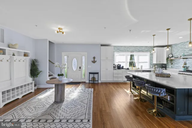 $2,190,000 | 3675 1st Avenue, Edgewater, MD 21037