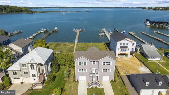 $2,190,000 | 3675 1st Avenue, Edgewater, MD 21037