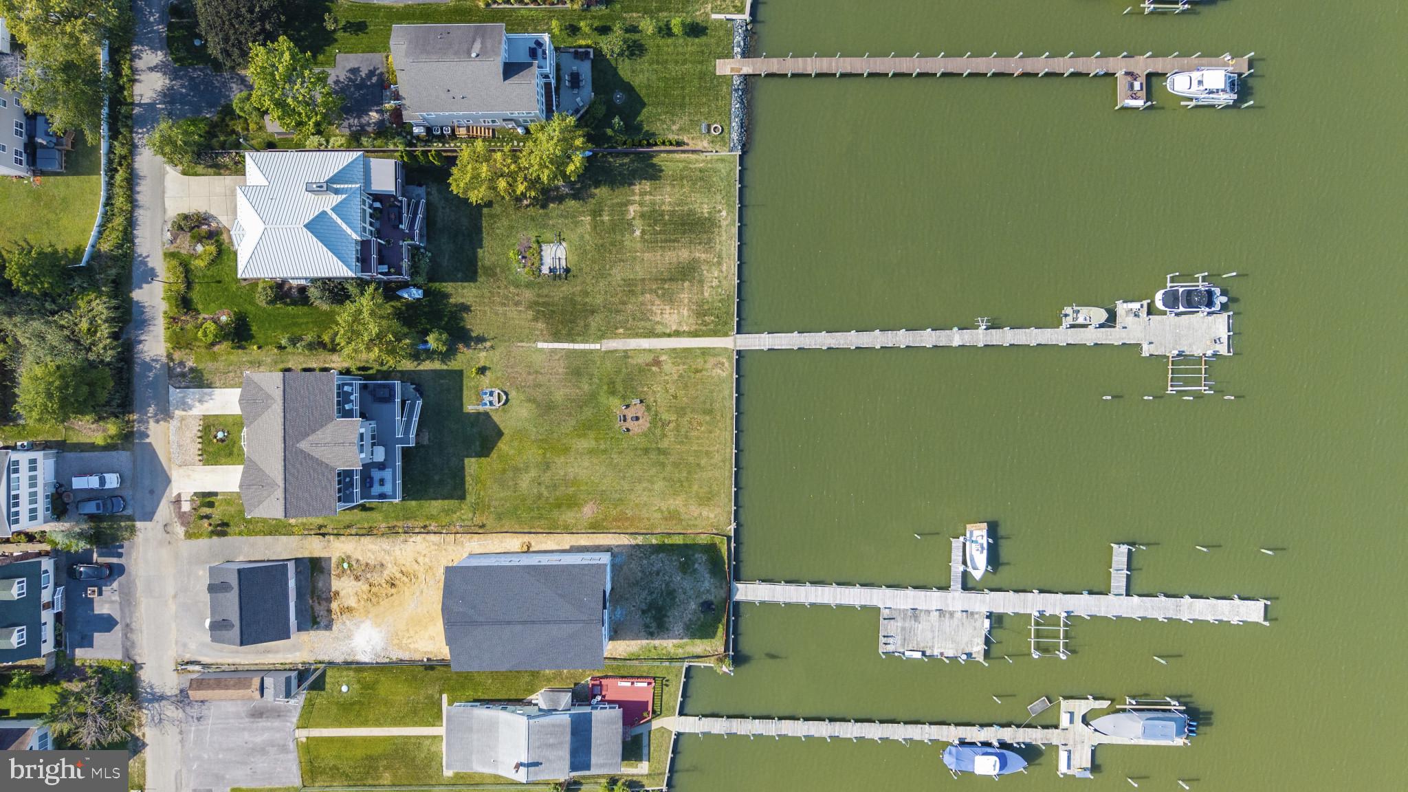 3675 1st Avenue Edgewater, MD 21037 - Photo 46 of 57 Aerial view