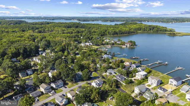 $2,190,000 | 3675 1st Avenue, Edgewater, MD 21037