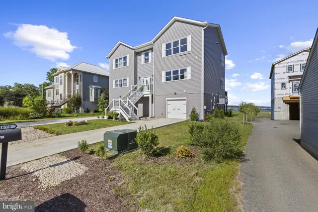 $2,190,000 | 3675 1st Avenue, Edgewater, MD 21037