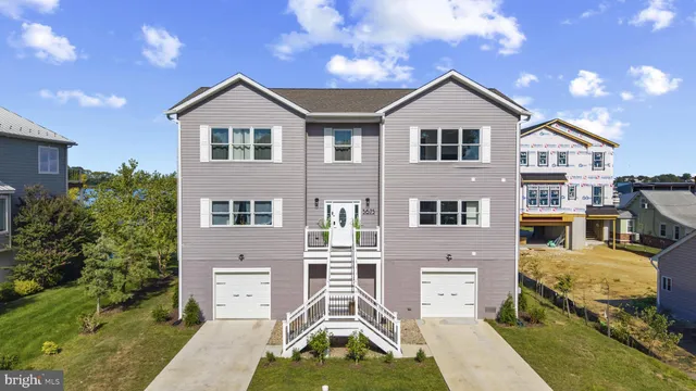 $2,190,000 | 3675 1st Avenue, Edgewater, MD 21037