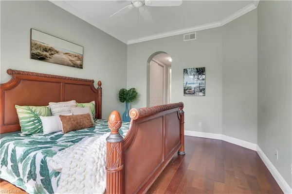 $360,000 | 994 Eastham Way, Unit V101, Naples, FL 34104