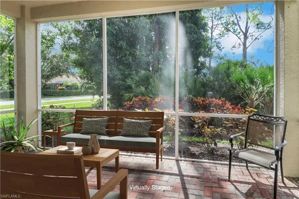 $360,000 | 994 Eastham Way, Unit V101, Naples, FL 34104