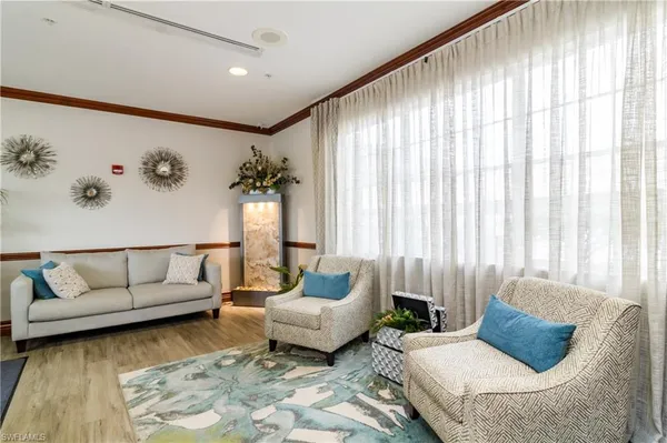 $360,000 | 994 Eastham Way, Unit V101, Naples, FL 34104
