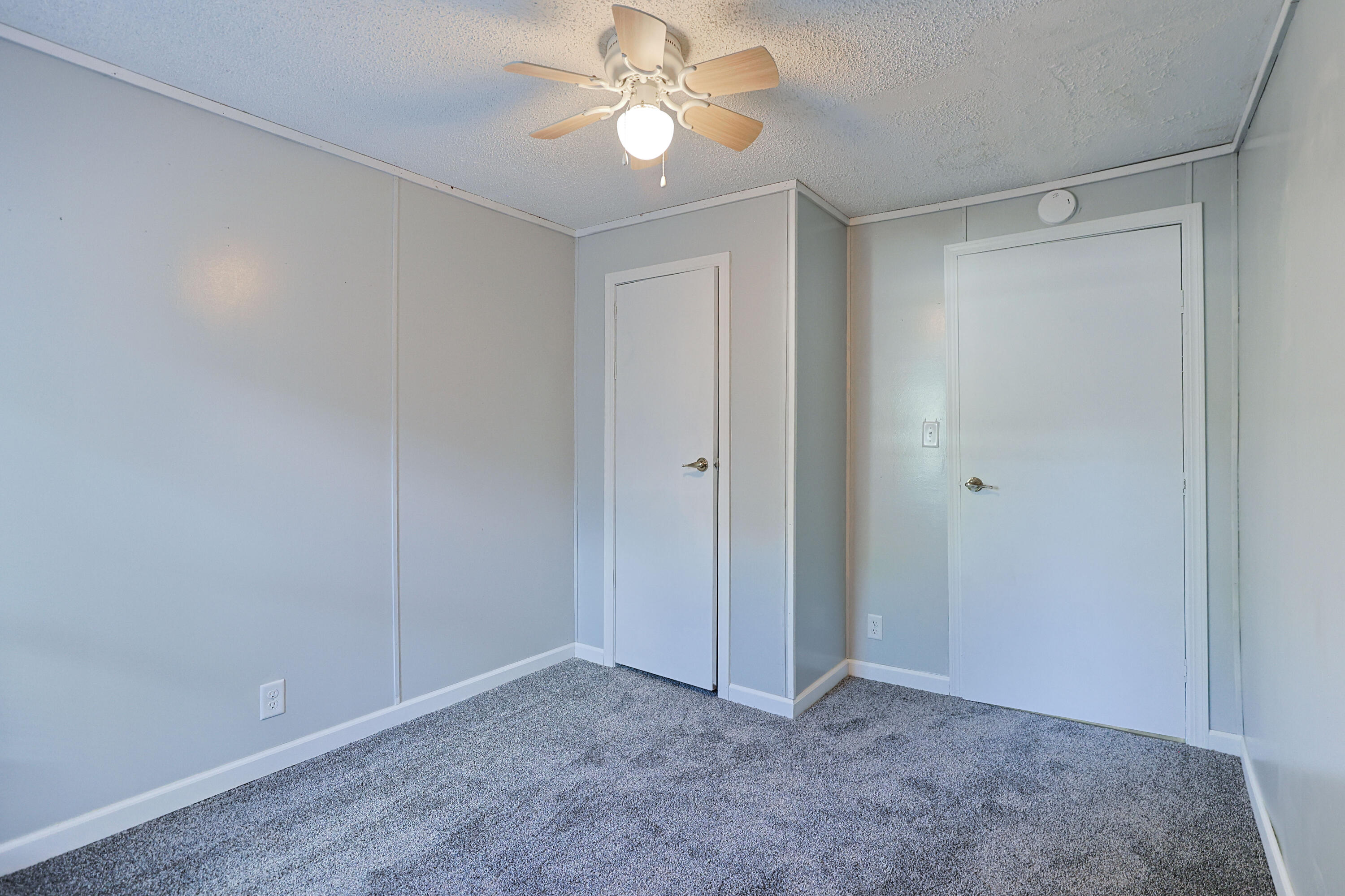 104 Clyborn Street Dowagiac, MI 49047 - Photo 33 of 48 104 Clyborn_IMG_3348
