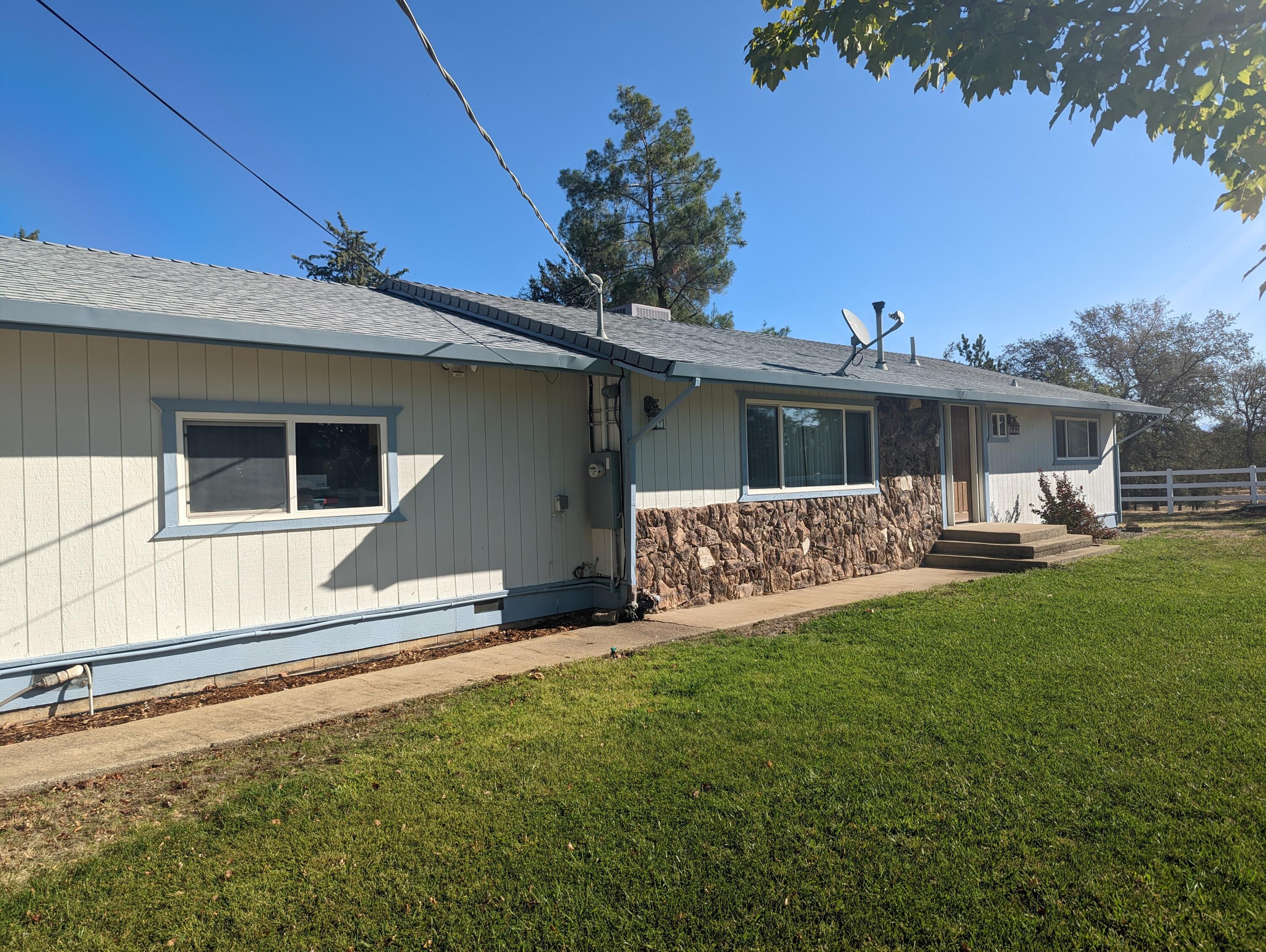 11519 Palo Duro Road Redding, CA 96003 - Photo 1 of 1 House Front