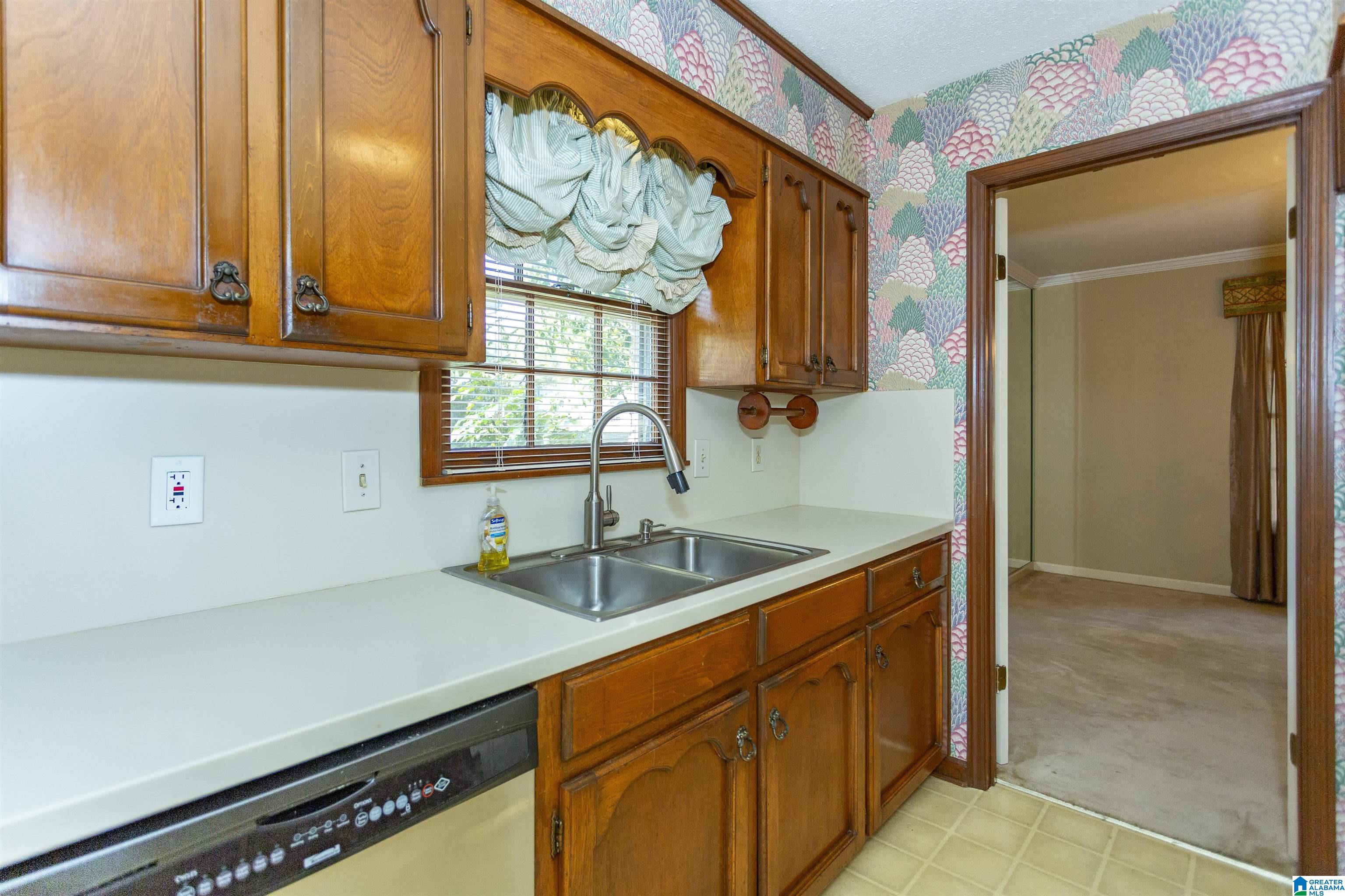1829 Catala Road Birmingham, AL 35216 - Photo 11 of 49