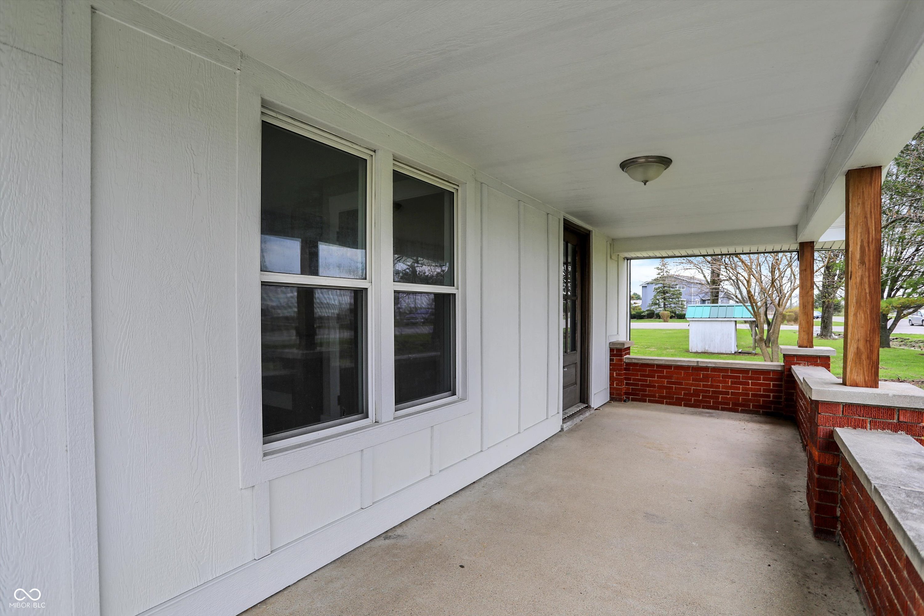 2836 North Michigan Road Shelbyville, IN 46176 - Photo 4 of 39