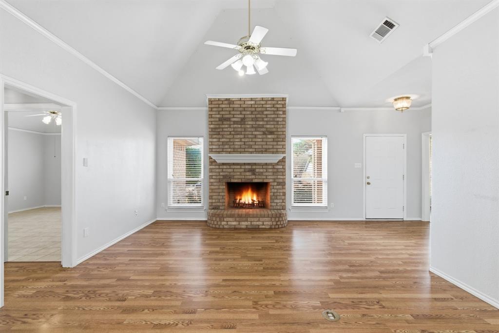 9607 Ravenswood Road Granbury, TX 76049 - Photo 8 of 39