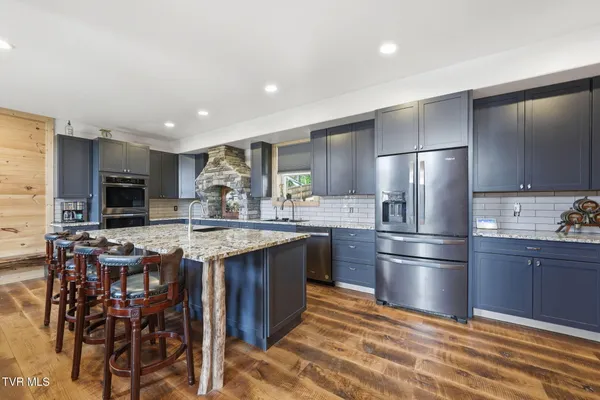 $1,449,000 | 8521 Parker Drive, Corryton, TN 37721