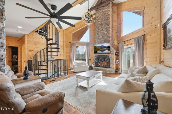 $1,449,000 | 8521 Parker Drive, Corryton, TN 37721