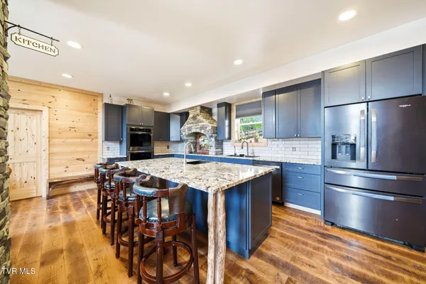 $1,449,000 | 8521 Parker Drive, Corryton, TN 37721