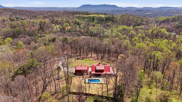 $1,449,000 | 8521 Parker Drive, Corryton, TN 37721