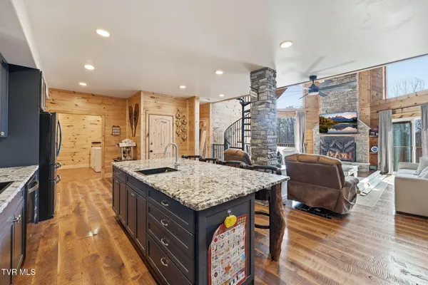 $1,449,000 | 8521 Parker Drive, Corryton, TN 37721