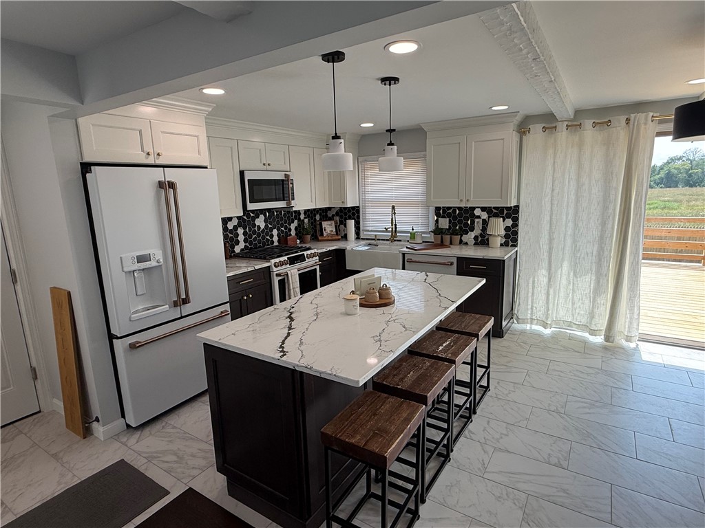 446 Angell Road North Providence, RI 02904 - Photo 6 of 18 Main kitchen