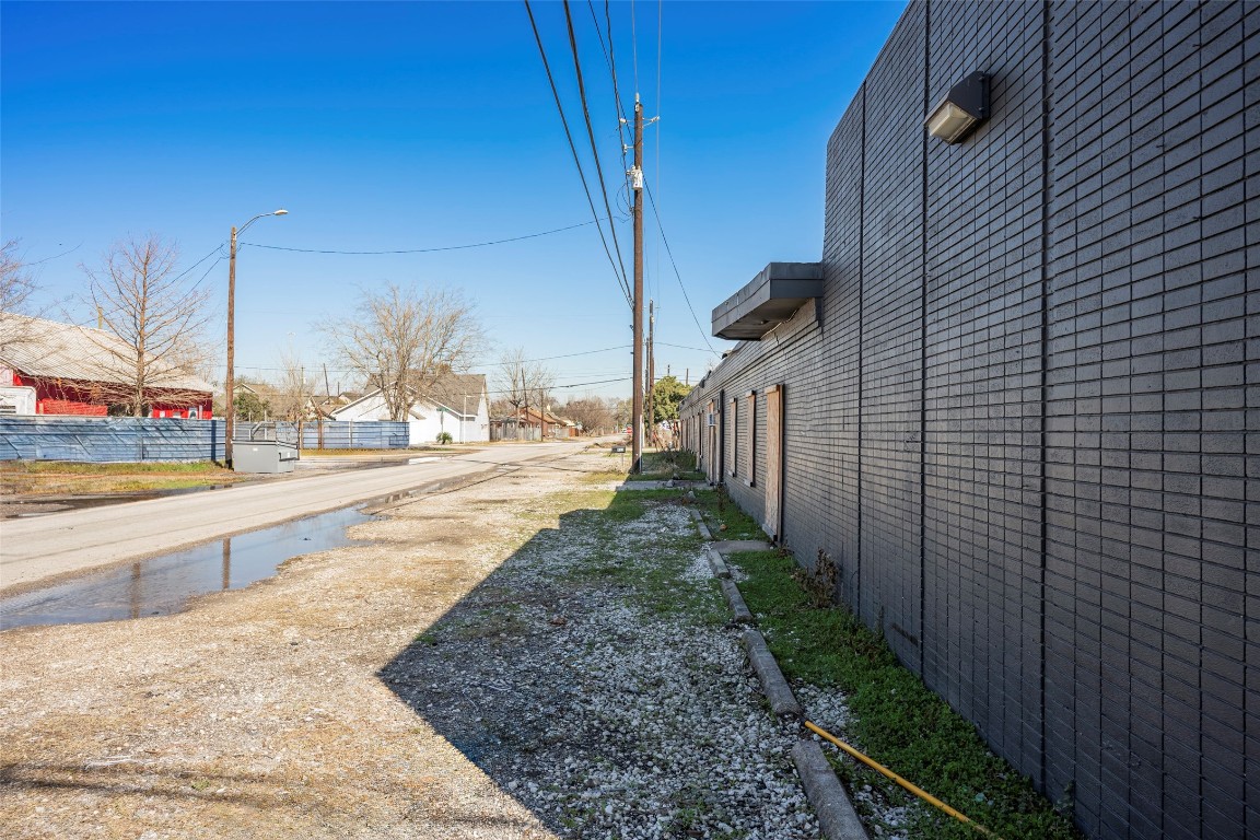 933 Harbor Street, Unit 12 Houston, TX 77020 - Photo 15 of 27